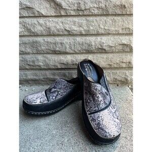 L'Artiste By Spring Step Black Chino Python Clog Womens Shoes Size 9